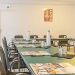 Brit Le Parc Vichy Hotel