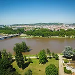 Brit Le Parc Vichy