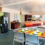 Brit Le Parc Vichy Hotel 3*
