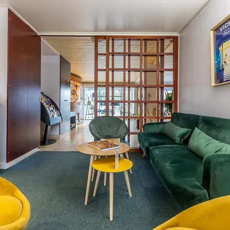 Brit Le Parc Vichy 3* Бельрив-сюр-Алье