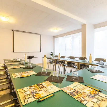 Brit Le Parc Vichy Otel