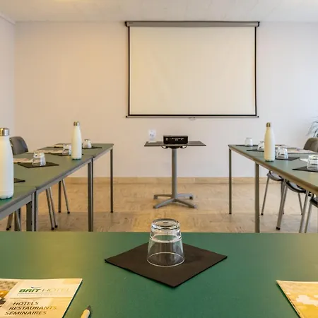 Brit Le Parc Vichy Otel 3*