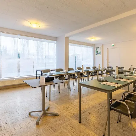 Otel Brit Le Parc Vichy