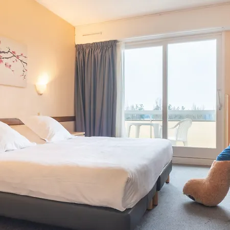 Brit Le Parc Vichy Otel 3*