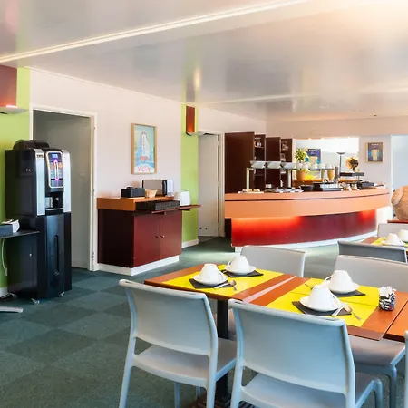 Brit Le Parc Vichy Hotel 3*