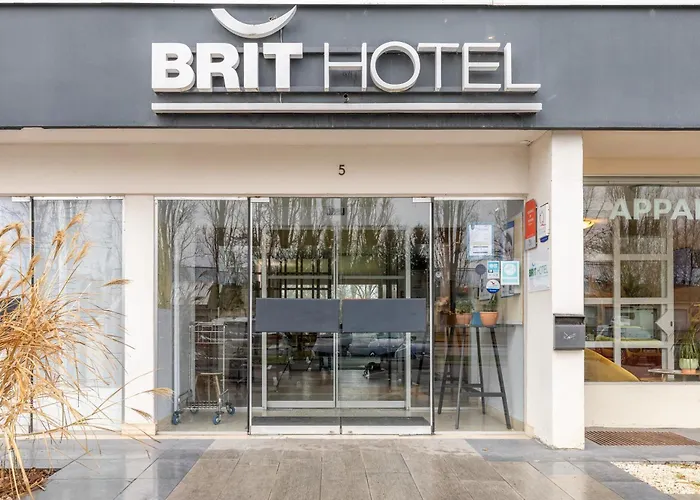 Brit Le Parc Vichy Отель 3*