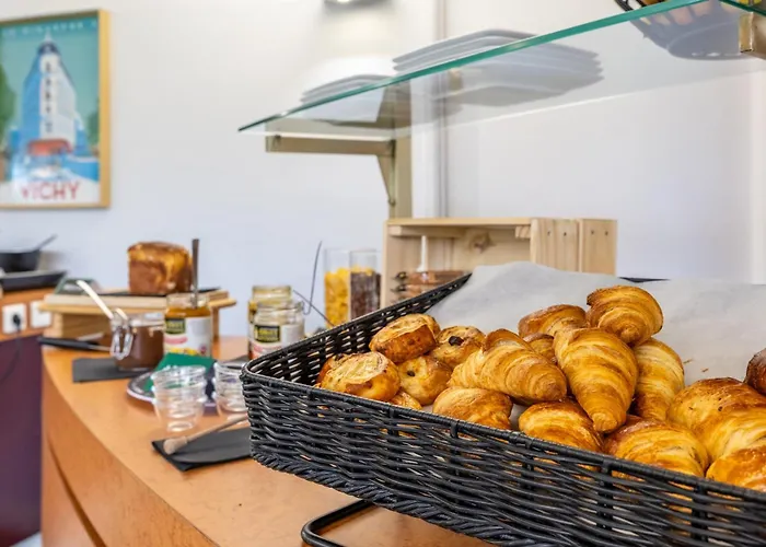 Brit Le Parc Vichy 3*