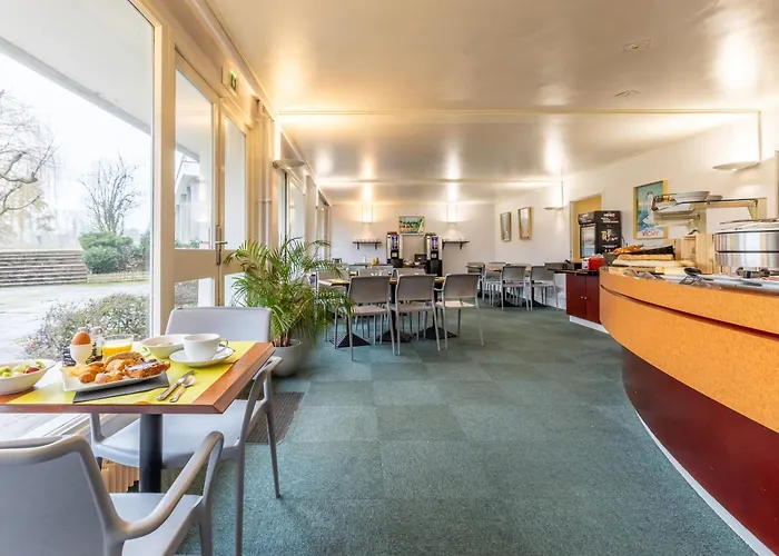 Brit Le Parc Vichy Бельрив-сюр-Алье