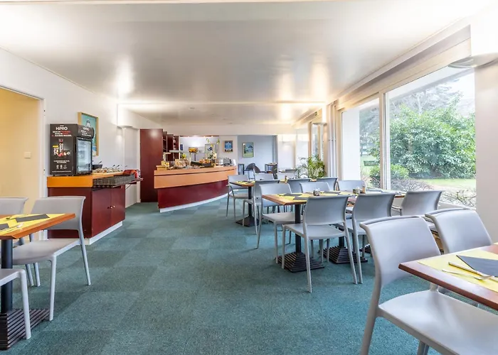 Brit Le Parc Vichy 3* Бельрив-сюр-Алье