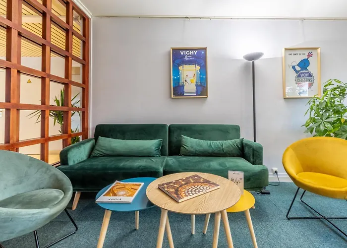 Brit Le Parc Vichy 3* Бельрив-сюр-Алье