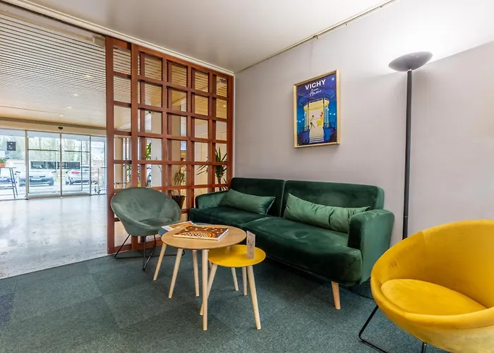 Отель Brit Le Parc Vichy 3*