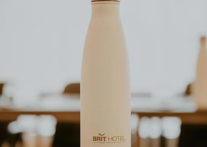 Отель Brit Le Parc Vichy Бельрив-сюр-Алье