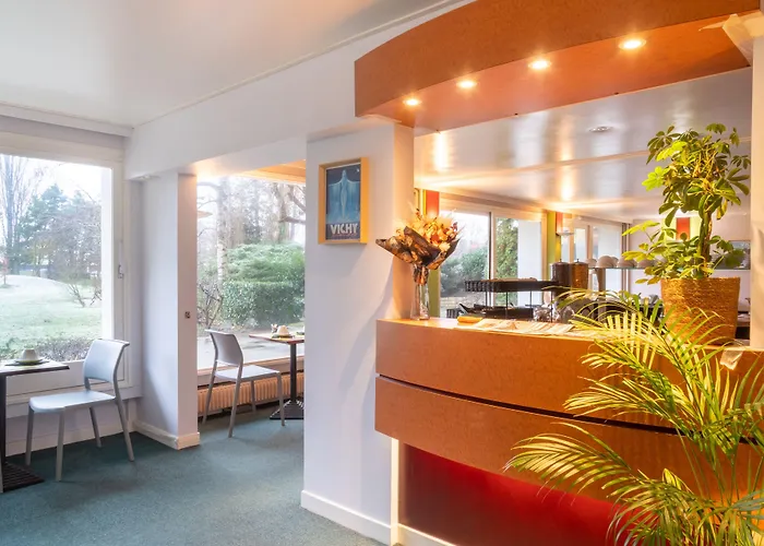 Brit Le Parc Vichy 3*