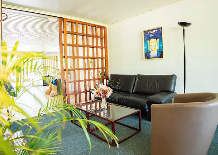 Brit Le Parc Vichy Отель 3*